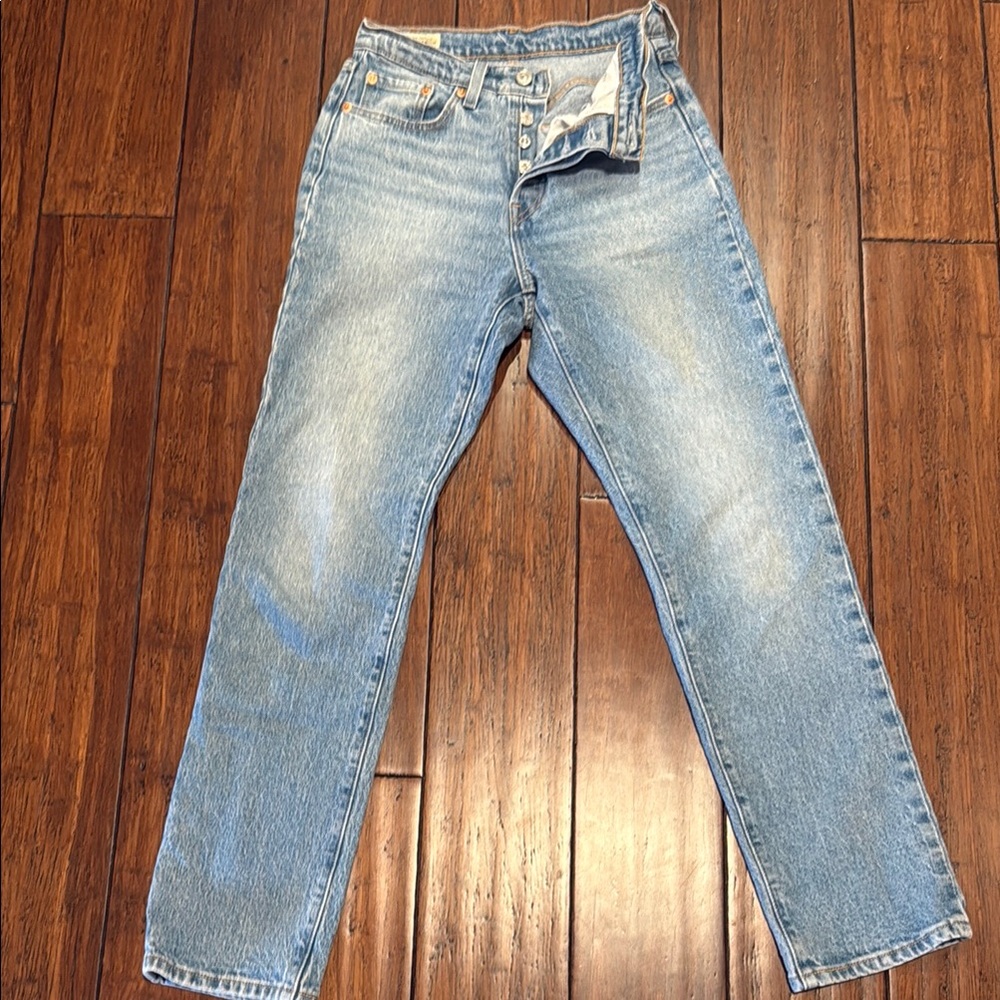 Levi's Classic Blue Straight Leg Jeans Timeless Style 501